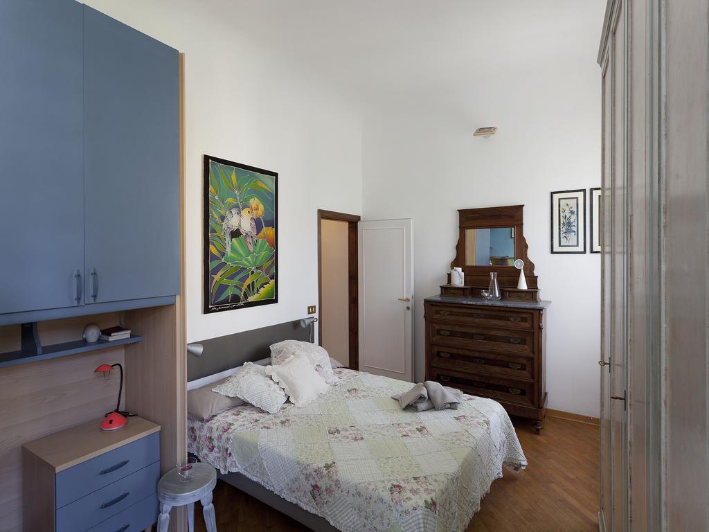 Oltrarno Home Silvia Florence Room photo